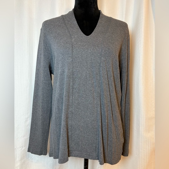 Eddie Bauer Tops - Eddie Bauer 100% cotton gray v-neck long sleeve pullover shirt size XL